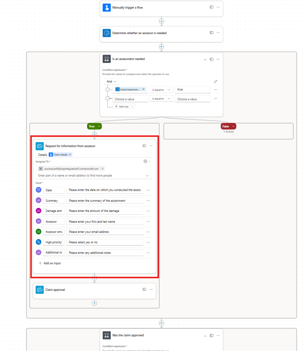 Concepteur de flux d'agent dans Copilot Studio : une condition oriente la réclamation vers une action « Request for information from assessor » assignée à un évaluateur, avant l'action d'approbation de la réclamation
